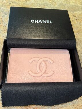 CHANEL Pink Caviar Leather Wallet with CC Logo